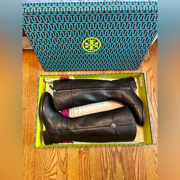 NIB - Tory Burch Leather “Jolie” Riding Boots (WIDE CALF) - Picture 3 of 6